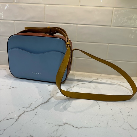 ❌SOLD❌Marni color block camera bag leather blue yellow brown - Picture 3 of 10